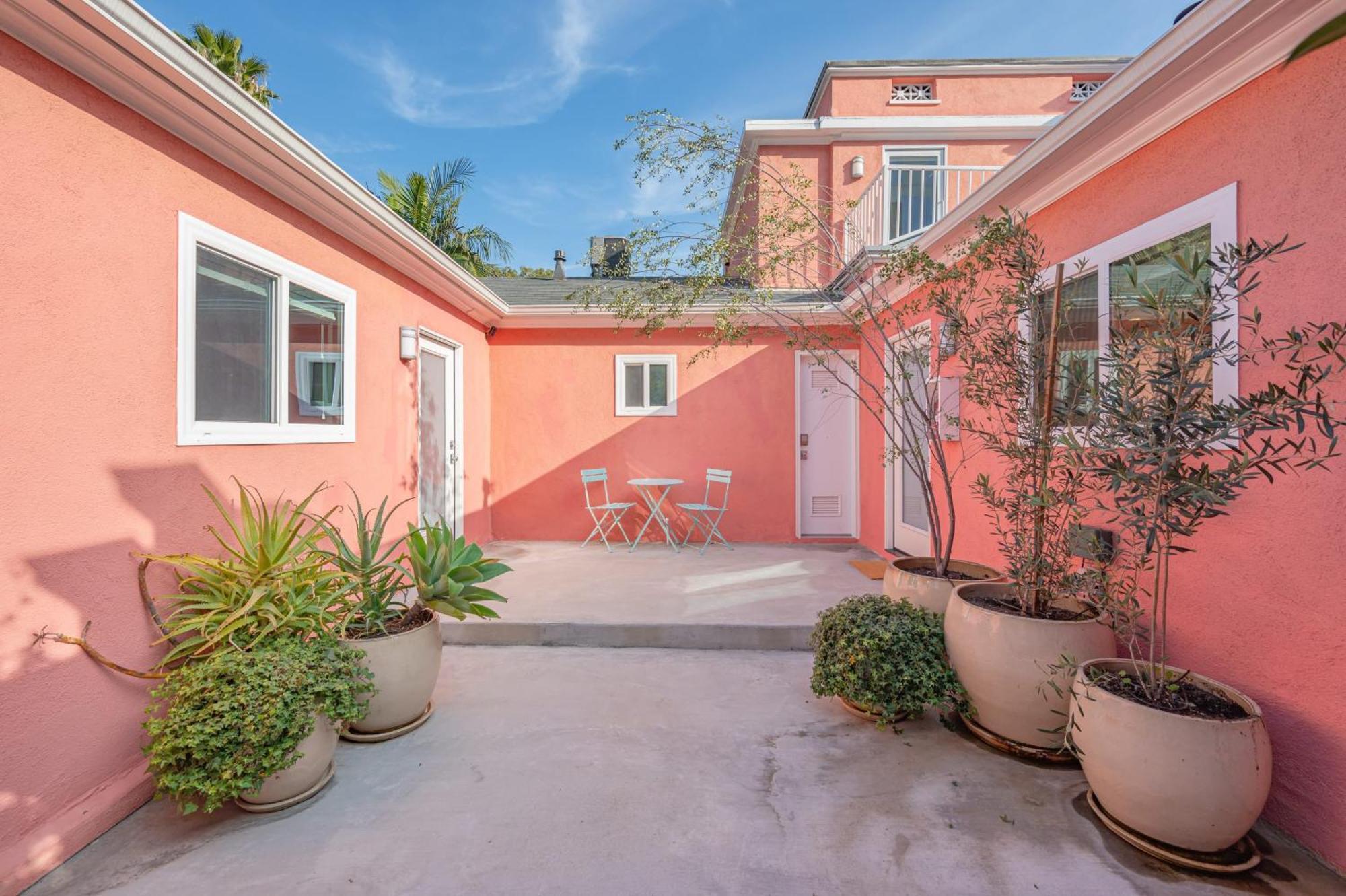 Art Deco By Avantstay 1920S Remodeled Bungalow Open Layout Courtyard Los Angeles Exterior photo